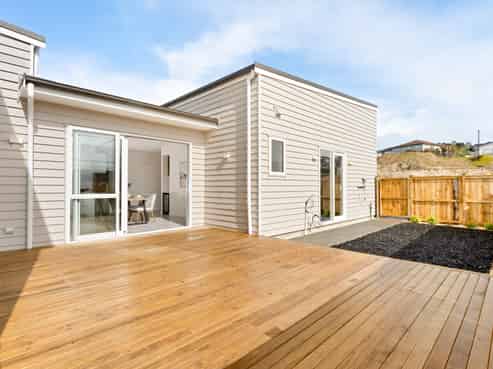 7 Kuhu Way, Silverdale