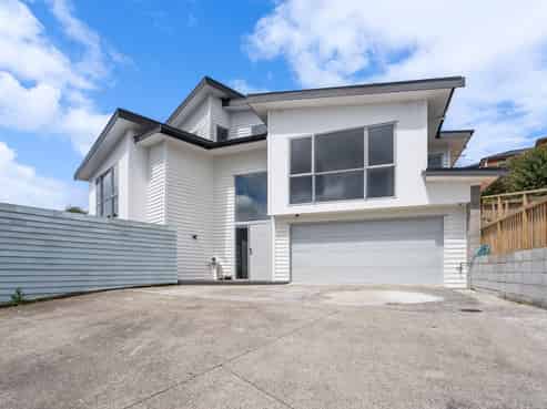 30 Lowburn Place, Clover Park