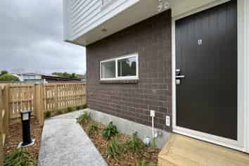 12A Greenock Road, Ranui