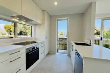 12A Greenock Road, Ranui