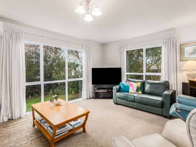 21 Saunders Close, Whitby