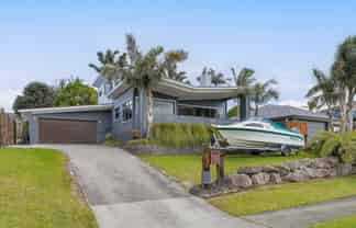 103 Estuary View, Whangamata
