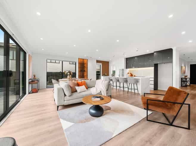 1 Luff Place, Long Bay