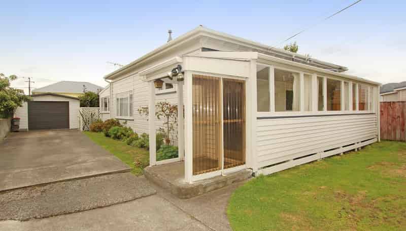 367 Jackson Street, Petone