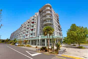 A605/1 Rose Garden Lane, Albany