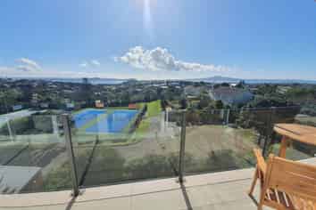 4/160 Kepa Road, Orakei