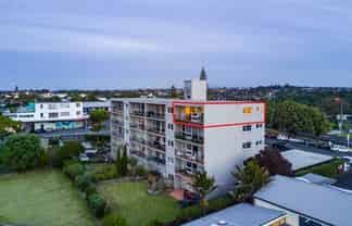 4/160 Kepa Road, Orakei