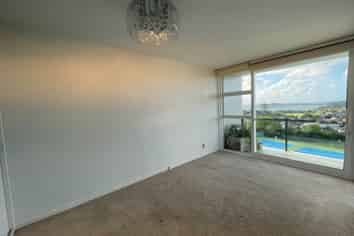 4/160 Kepa Road, Orakei