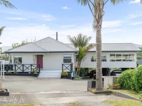 88 Hurndall Street, Maungaturoto