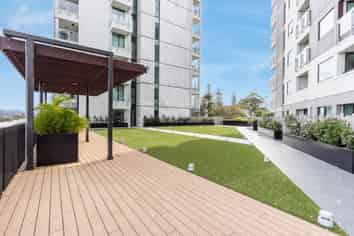 801/8 Waikumete Road, Glen Eden