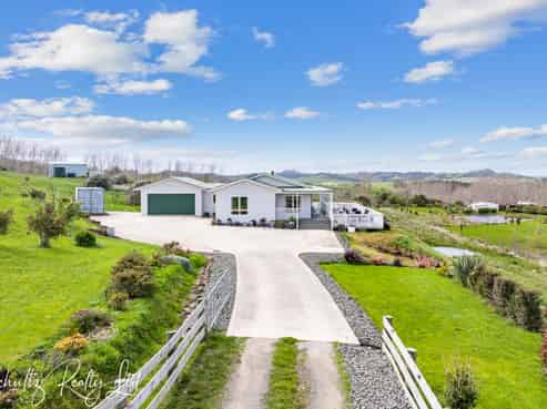 70 Te Pahi River Drive, Paparoa