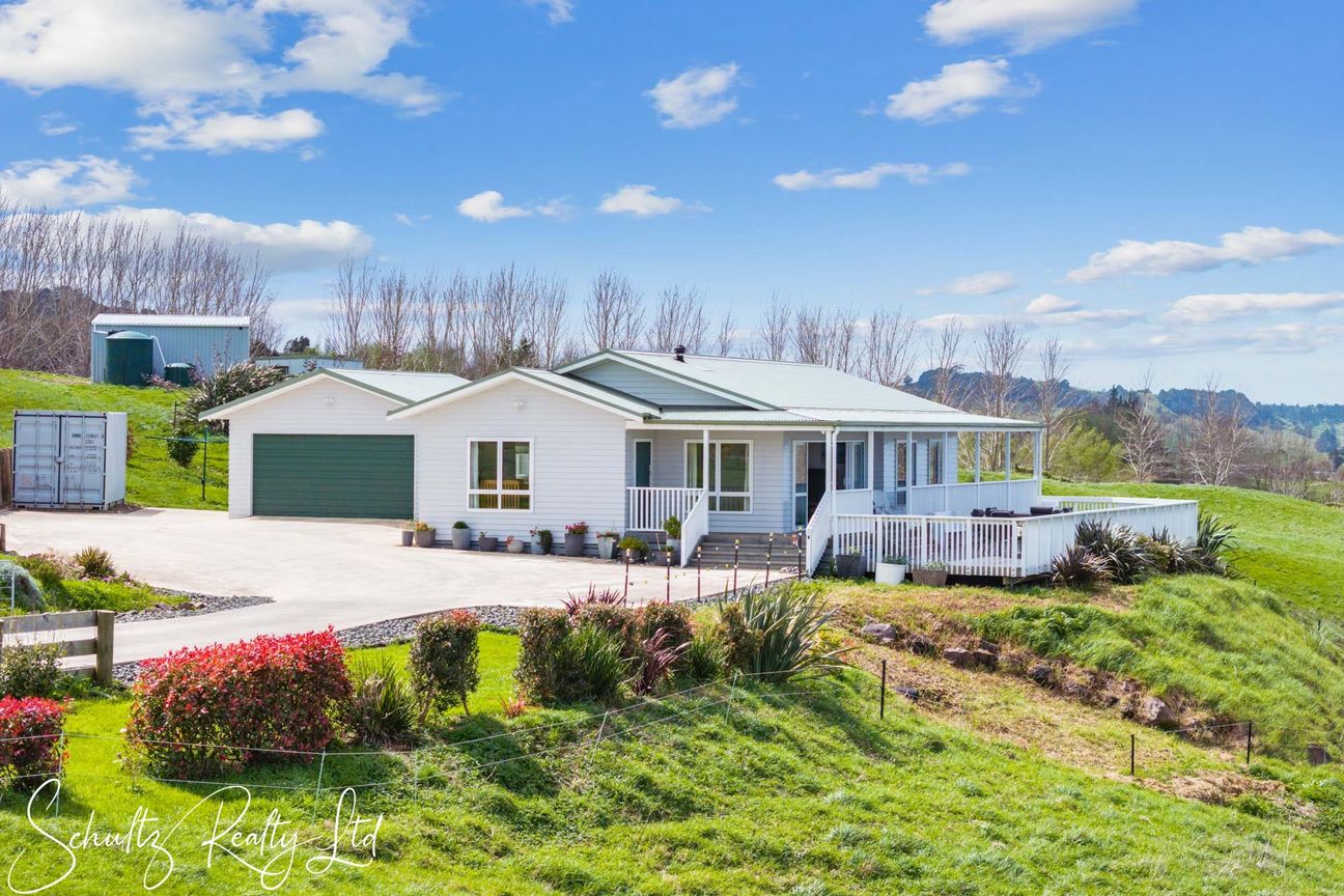 Modern Lifestyle Retreat with Views - Więcej
