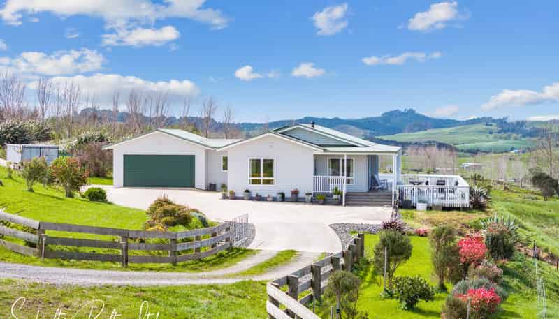 70 Te Pahi River Drive, Paparoa