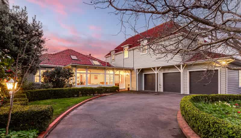 396 Muritai Road, Eastbourne