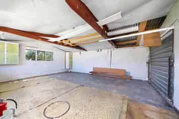 24 Cobham Crescent, Kelston