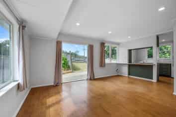 12A Handley Ave, Devonport