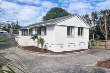 12A Handley Ave, Devonport