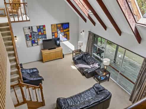 335 Te Moana Road, Waikanae