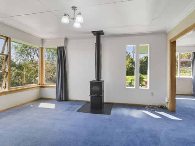 11 Kinmont Crescent, Mosgiel