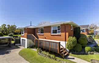 11 Kinmont Crescent, Mosgiel