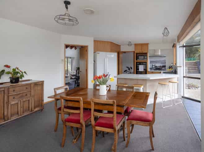 185 Homestead Road, Weston