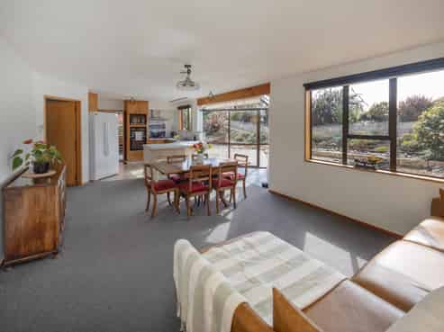 185 Homestead Road, Weston