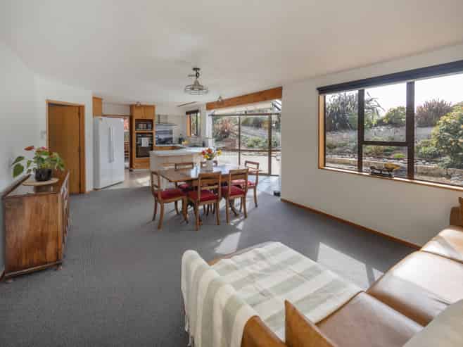 185 Homestead Road, Weston