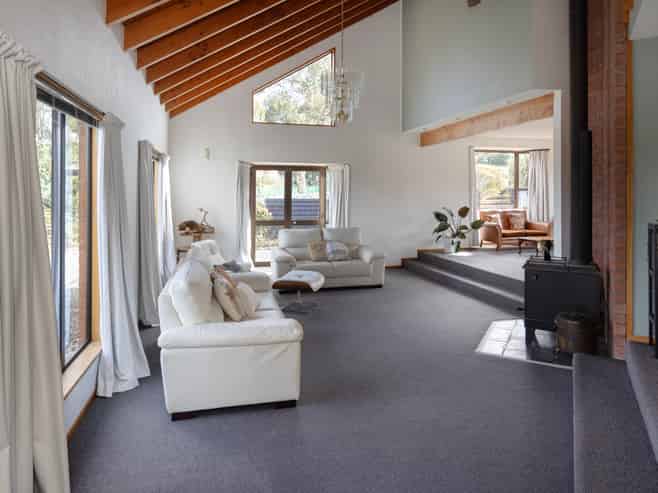 185 Homestead Road, Weston