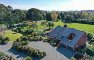 185 Homestead Road, Weston