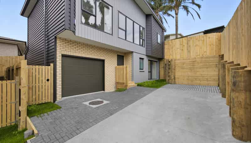 23c & 23d Melton Road, Mount Wellington