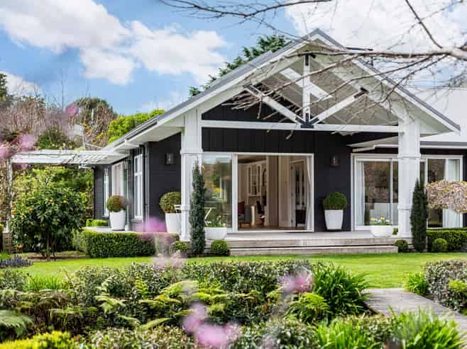 35B Awanui Drive, Waikanae