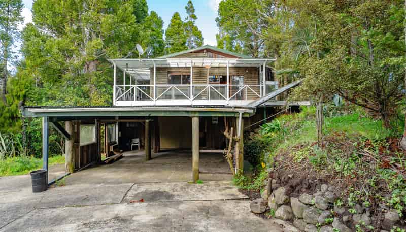 14 Te Aute Ridge Road, Waitakere
