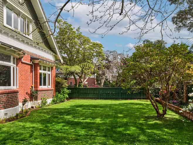 14 Hinau Street, Woburn