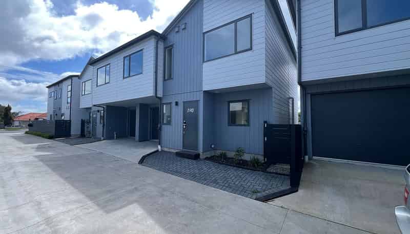 6/43 Clevedon Road, Papakura