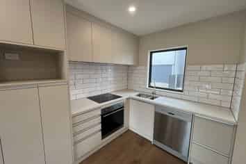 6/43 Clevedon Road, Papakura