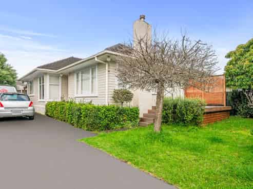 33 Durham Street, Te Atatu Peninsula