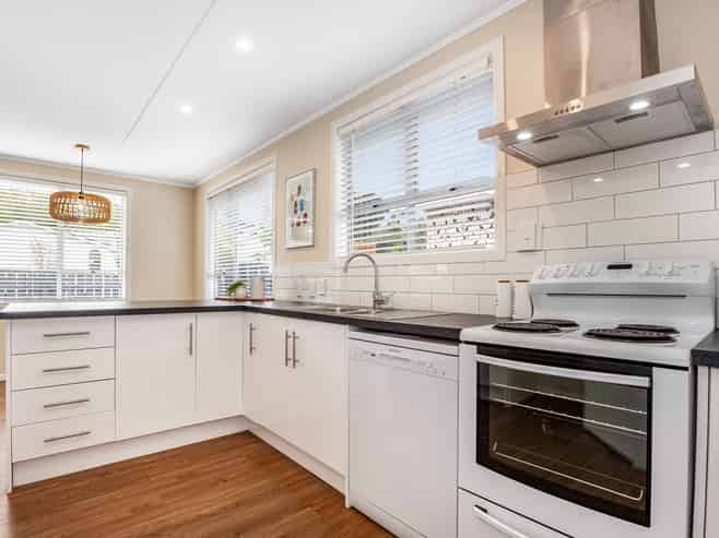 58 Desert Gold Street, Ascot Park
