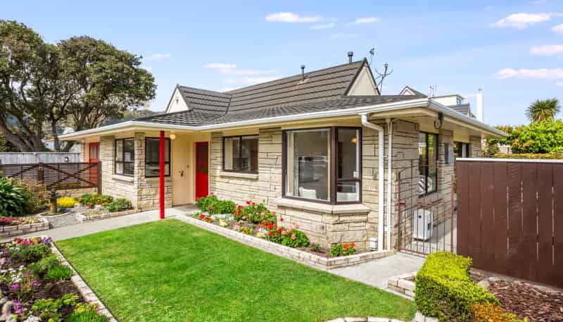 6A Nikau Grove, Woburn