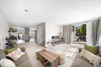 4 Onslow  Road, Lake Hayes Estate