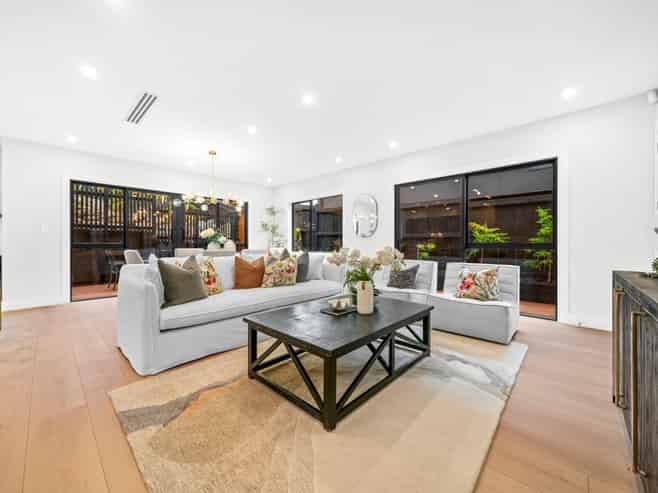 65 Kumukumu Road, Long Bay