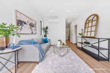 36C Whitford Road, Somerville