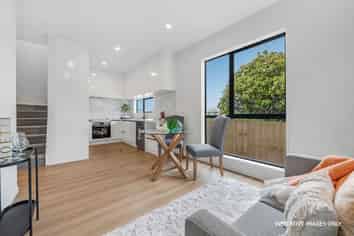 36C Whitford Road, Somerville