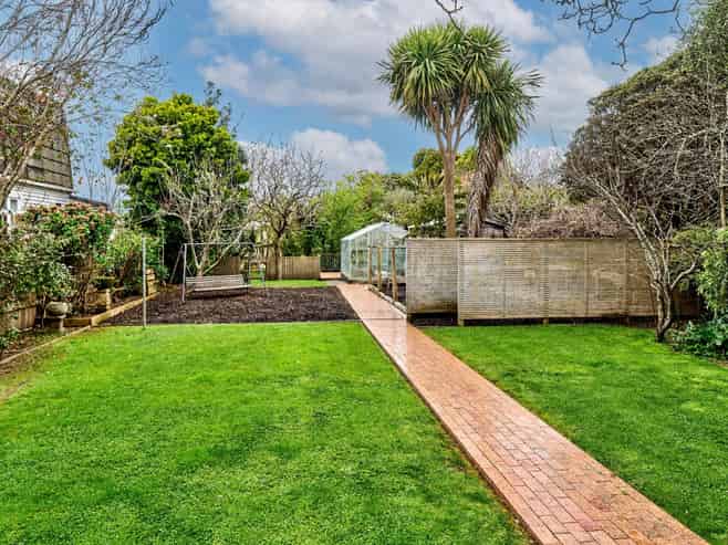 20 Bloomfield Terrace, Hutt Central