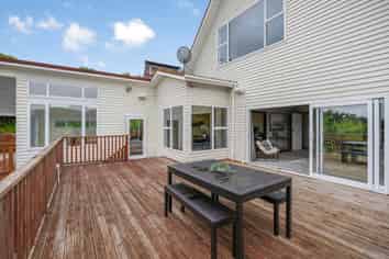 17 Hill Road, Belmont