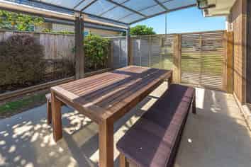 19 Buckingham Place, Springvale