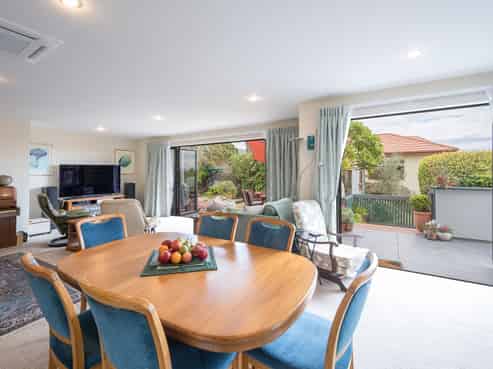 21 Idesia Grove, Richmond