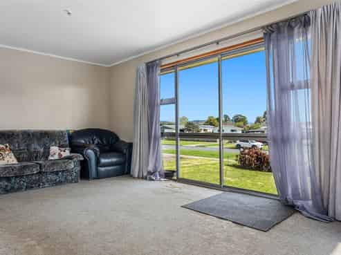 12 Howell Road, Taneatua