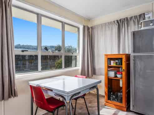 12 Howell Road, Taneatua