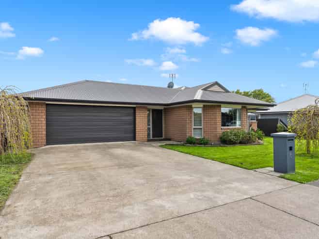 6 Gimson Street, Solway