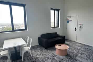 332/1 Layard Street, Avondale